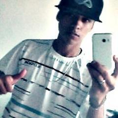a vida me ensinou a nunca desistir, nem ganhar nem perder mas procurar evoluir. http://t.co/pJlm9g28