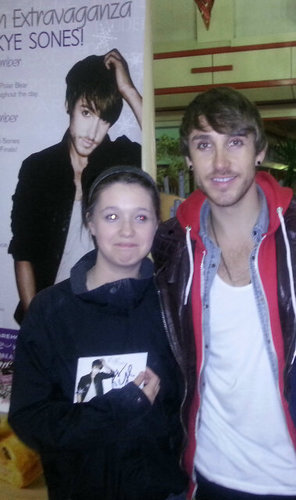 Last Sunday i saw Kye Sones and im in love with Sophie Woodrup and Shane Denny xxx