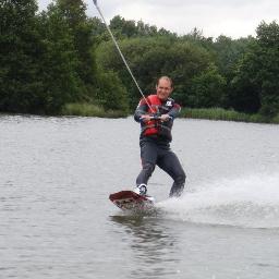 Taffzorro's profile picture. Father of 2 girls, keen mountain biker and runner. Loves a beer and a catch up with mates. LFC fan for better or worse.