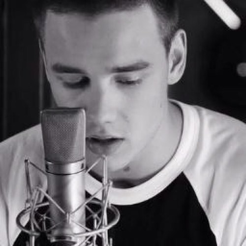 You know who's beautiful? Read the first word.♥ // #larry #ziam // 170611 I've been on Mars. // 280612 EdSheeran. // 070513 LanaDelRey. // 200513 OneDirecton.