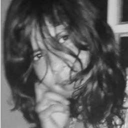 Lagunation's profile picture. ★ El más terrible de todos los sentimientos es el sentimiento de tener la esperanza muerta ★