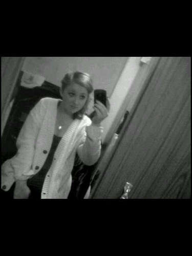 kateylouise2's profile picture. I love one direction:D harry styles all the way:D xxxx