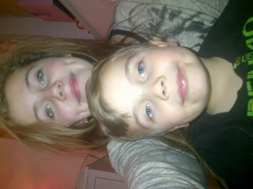 I'm Morgan, I love music, my family& 1D, my little brother is my world x. my bestfriend is awesome;)x   zaynmalik&niallhoran are amazing btw x. #hoverman