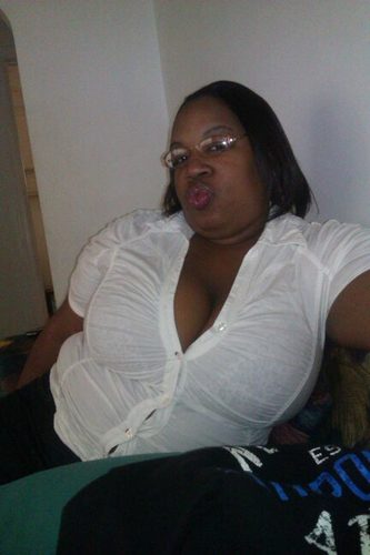 nesha3ne's profile picture. 