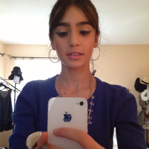 Youtube Յⅇᵃʊɬㄚ Guru, shopoholic, fashion lover.
