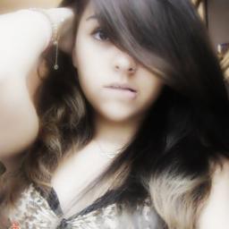 A Priiincesinha que não Nasceeu
Para ficar preza no casteelo, Maaiss Sim para
Enfrentar A realidade Com a Cabeça Eguiida ~ ♥
Promoter da EazyTeen !