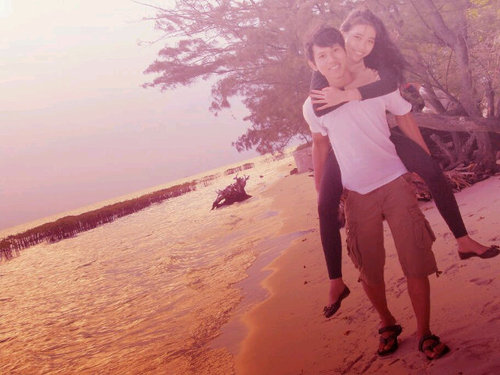 ria_zuzu's profile picture. ILYSM ☺ (˘⌣˘)ε˘`)