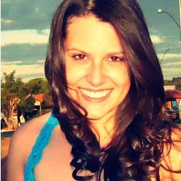 Sou apenas uma garota aprendendo com os erros,e se surpreendendo com as lições..fã do @CrisEfeitos ♥ :))