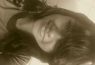 no cèu sou uma criaça na terra sou uma menima na água sou medrosa mais na cama sou gostosa kkkkkkkkk rsrsrs