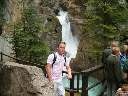 DirtyTennisBall's profile picture. 