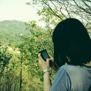 araresy's profile picture. 