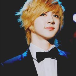 Thunder from MBLAQ. Alien from @xCrazyPlanetRP power:teleport 90 liner . i love tease people ,dont mad just kidding  :D i love blonde . status: NOT single