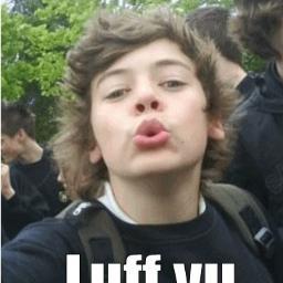 PancakesNdLarry's profile picture. Live in 1Derland
Music is my everything ♥
tumblr has took over my life.. Forever.
So. Yeah. I'm boring.