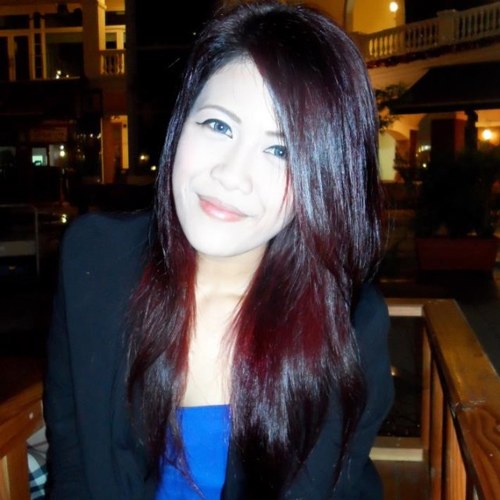 ohfoxiewhite's profile picture. 