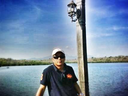 Editor in chief esquire Indonesia magazine, https://t.co/AFFEyfo6Uq,