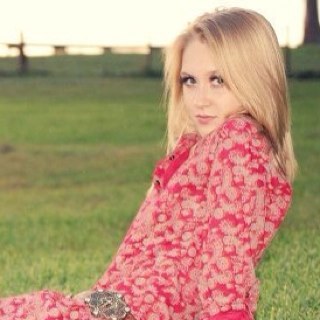 Hey ya'll I'm Layla Jaynell Adkisson. I am a model, southern belle, and I love to dance. Embrace every moment. Follow your dreams. ✌