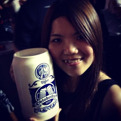 Vivianlolo's profile picture. 