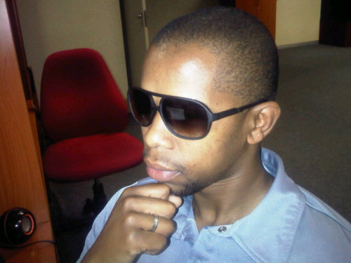 I'm generous Kind of Man, with huge ambitions about, life! I believe only those who refuse to give up will conquer de world!
