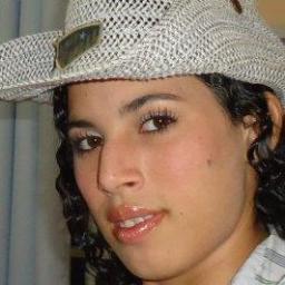 Descobrindo coisas novas!! Sou uma pessoa extrovertida,inteligente,guerreira,autoritaria,exigente,ignorante e sencivel, adoro fazer novas amizades!