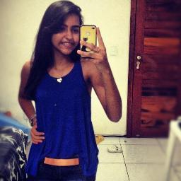 Quem fala de mim na minha ausência é porque respeita minha presença, tá ligado né?