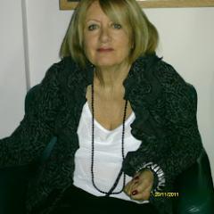 I am an expert in Weight Management. I love great food . Like you I want to enjoy it while achieving the best health possible and love being busy and active.