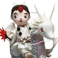 広告用イメージキャラクターや住宅展示場のオブジェキャラクターなどを作っているクレイ（粘土）アーティストです。動物アクセサリーやフィギュアなどのクレイ作品はCreemaにて販売中です。https://t.co/P7bQMVkxtH