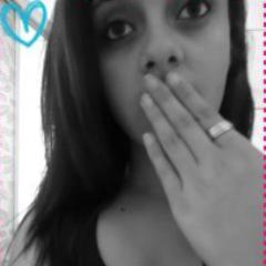 ♬ Luz, pra eu poder te admirar Cama, pro nosso amor se lambuzar E ação, pra nossa noite esquentar ♬
