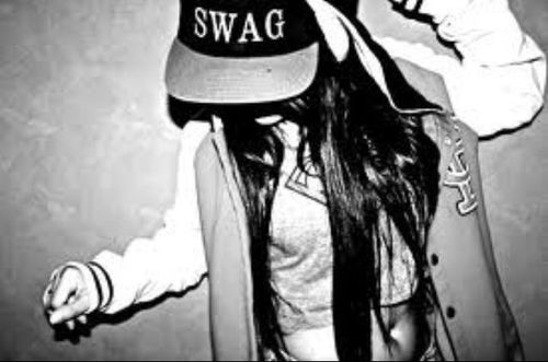 Volg voor herkenbare feiten, quotes en zinnetjes de hele dag door je TimeLine !! ★ Tag: #TienerMedia