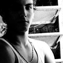 HenniCoelho's profile picture. É dificil saber por onde ando, não me denomino nômade nem conterrâneo!