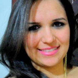 Estudante Sonhadora por natureza, Ambiciosaa por opção, Realista SEMPRE, e duraa na queda Um dia quero ser VENCEDORaa de mim mesma'-'