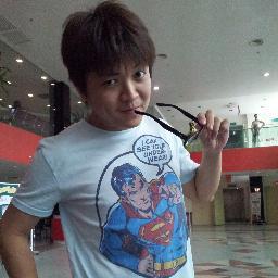 chicKENsDIARY's profile picture. somehow feels that twitter is like a diary... =D