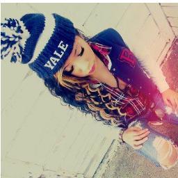 Teens_bestjokes's profile picture. Emoustilleur de TL. Suis-moi, je te follow dans la seconde qui suit, mais je ferais de même si tu m'unfollow.