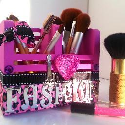 Glamorous Online Boutique. The best storage and travel solutions for makeup and accessories!