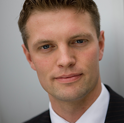 Father of three; Hubbie to Kirsten; Senior Implementation&Improvement Officer@AbnAmro; Digital workplace, Employee Experience; Squash; Arsenal FC