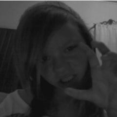 Giuliabonatto's profile picture. Nada que você ganha facil, é bom o suficiente