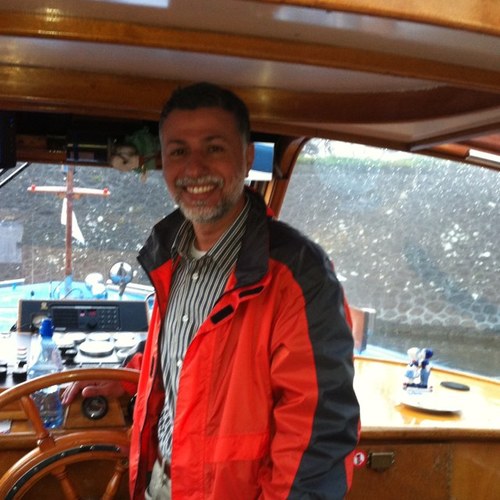 HasanAhmad10's profile picture. 