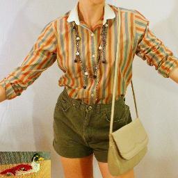 IntertwinedVntg's profile picture. Be the first to know when I post new inventory in my Etsy shop!