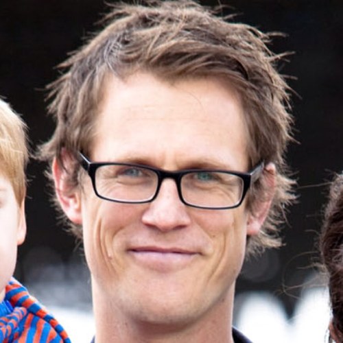 rvanny1999's profile picture. 