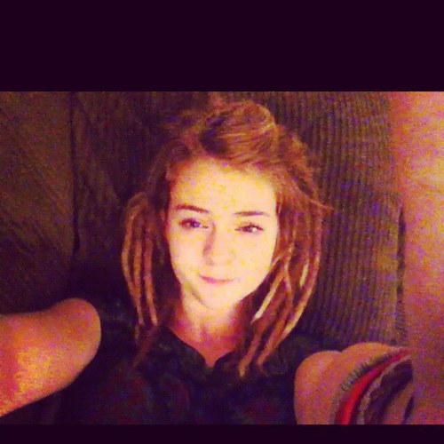 DarianShiteh's profile picture. Canadian, peacekeeper, hippie, uh i follow back?