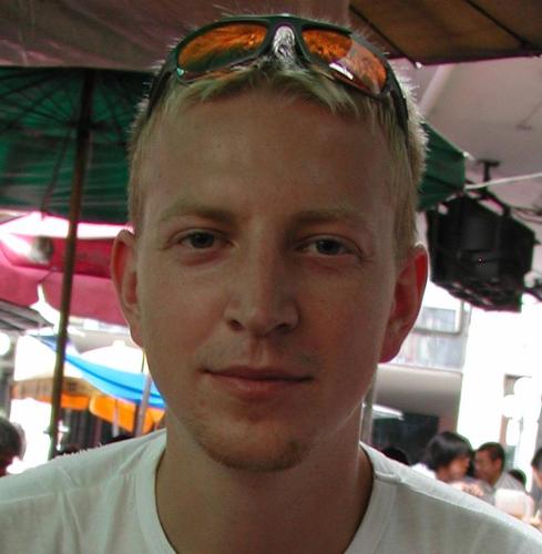 Editor programu Českého rozhlasu Zlín, předtím 15 let sportovní redaktor MF DNES a editor https://t.co/SLc4J0MaYP.