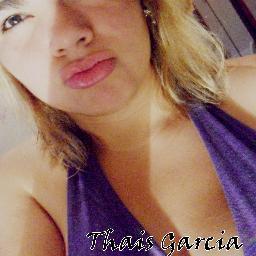 Sou leal , amiga , sincera , Um pouco Marentinha sou uma garota mtttu dinâmica , kkkk  , É claro estou casada com Niall mais ele ainda não sabe disso :)