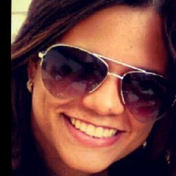 “Sou fera,sou bicho. Sou anjo e sou mulher. Já que não me entendes,não me julgue, não me tentes.“ ;)
