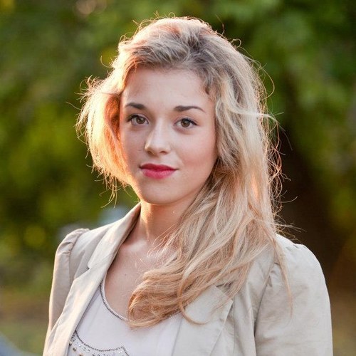 ArbinaDika's profile picture. 