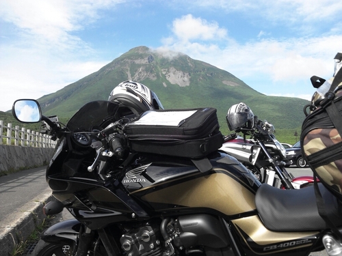 CB400SBに乗ってます。ロンツーいったりキャンプしたり呑んだくれたりｗクロスカブ増車しました。