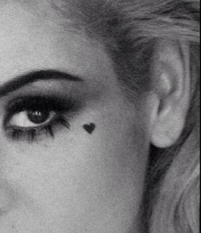 IsMarinaPerfect's profile picture. Is Marina Lambrini Diamandis perfect?