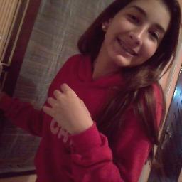 Uma Libriana, qe curtte todos os estilos de Musica, é meeia Crazy, sab!* rs adc la no Face, e me conhessa! Mas lembresse nn forço a simpatia!