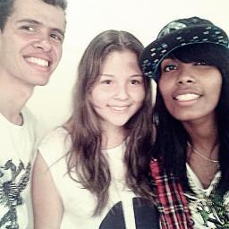 Grupo cover de k-pop de brasília! Somos cover de varios boybands e girlgroup!!