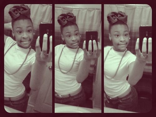 fCkk A biOGRAPhY jUST fOllOW MEE Nd ill fOllOWW bACK !!