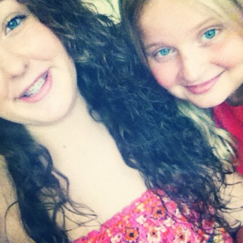 Followmee122's profile picture. Hai, if u follow i follow back!!! Promise!!! And follow me on instagram @loutommowuvsmee