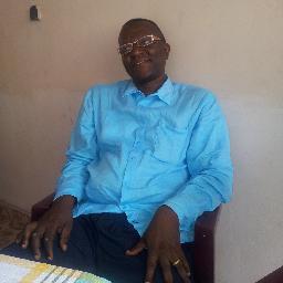 mr ROGER NAKU LUTETE
NE A BOMA LE 9/10/1955
ARCHITECTE DE FORMATION
MARRIE A MIREILLE PAKA
PROJETEUR A  SEP-CONGO